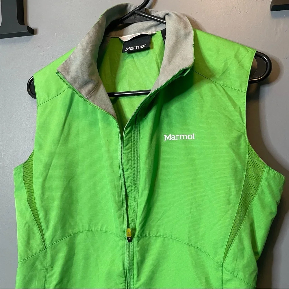 Marmot Vest Womens Small Green Zip Up Outdoor Casual Performance - Picture 2 of 9
